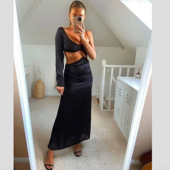 ZARA WOMAN NWT BLACK CUT OUT MIDI DRESS SIZE LARGE - Picture 2 of 13